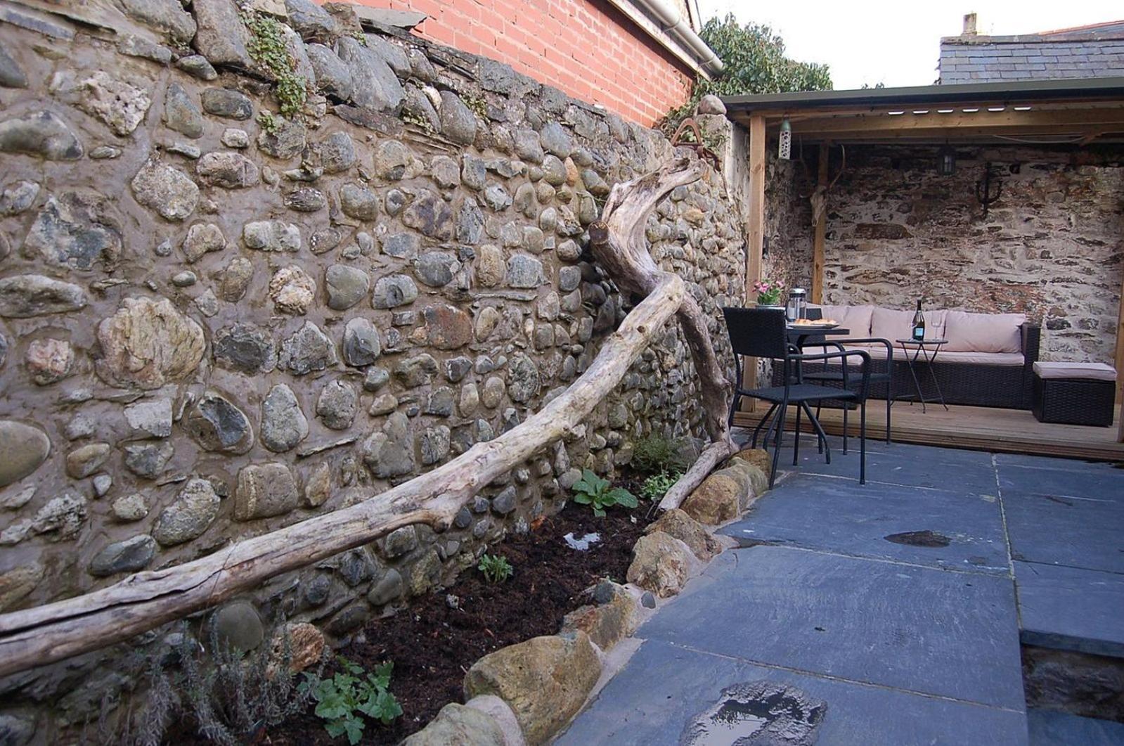 Ty Del - Beautiful Home In Tywyn Exterior photo