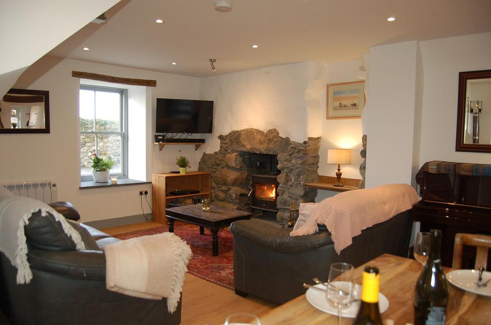 Ty Del - Beautiful Home In Tywyn Exterior photo